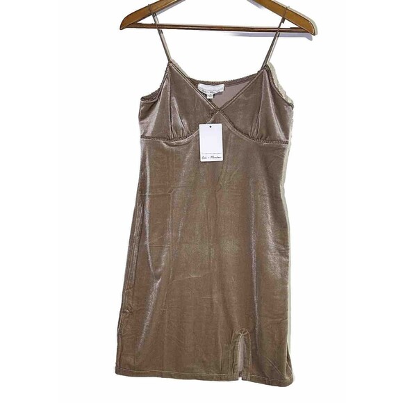 Y2k 90s Inspired Women Midi Dress Tan Velvet Front Slit Oak + Meadow *NWT Size M - Picture 1 of 11